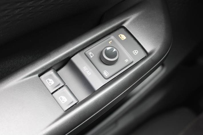 Grå Cupra Born fra 2024