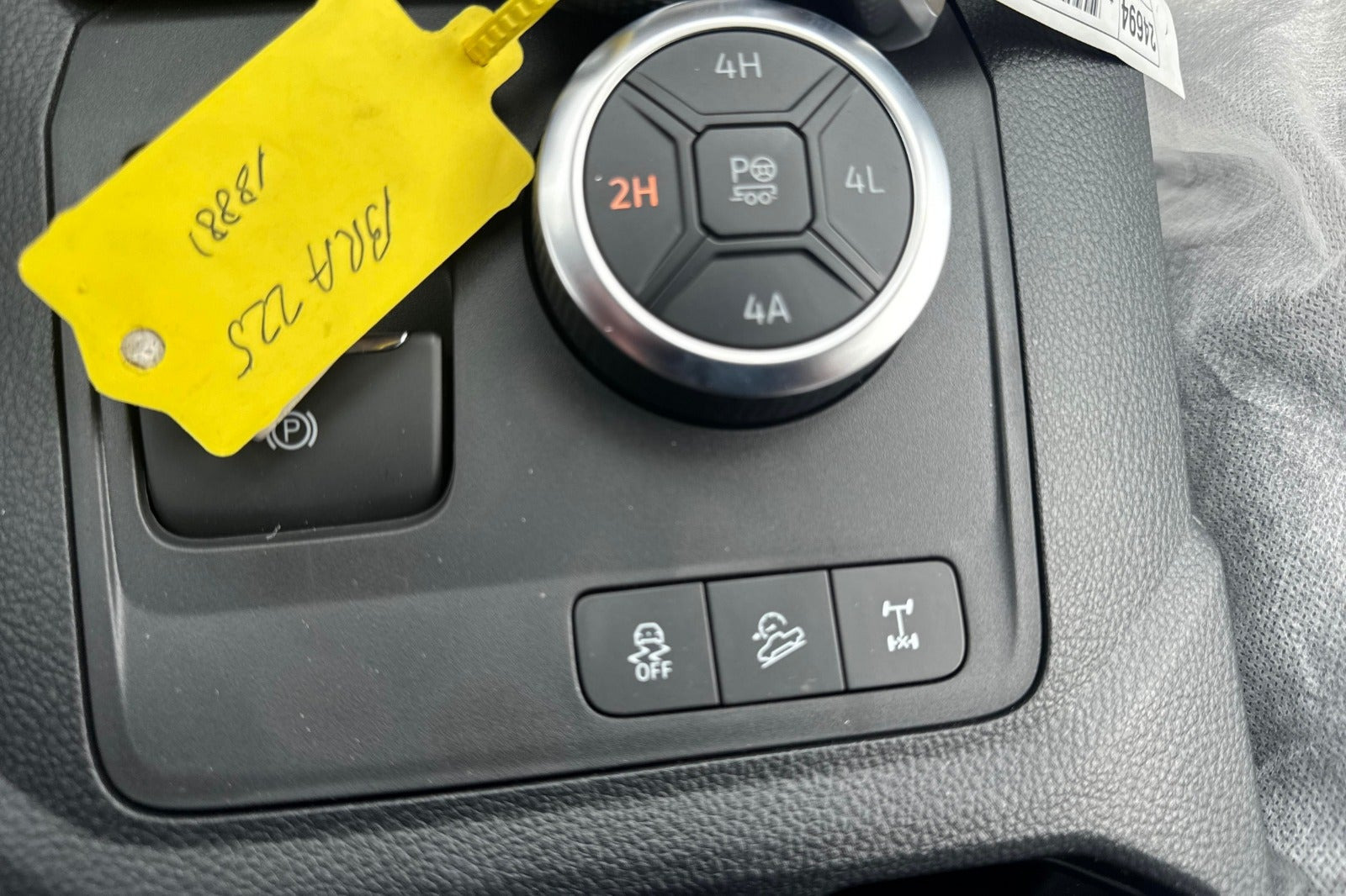 Grå VW Amarok fra 2026