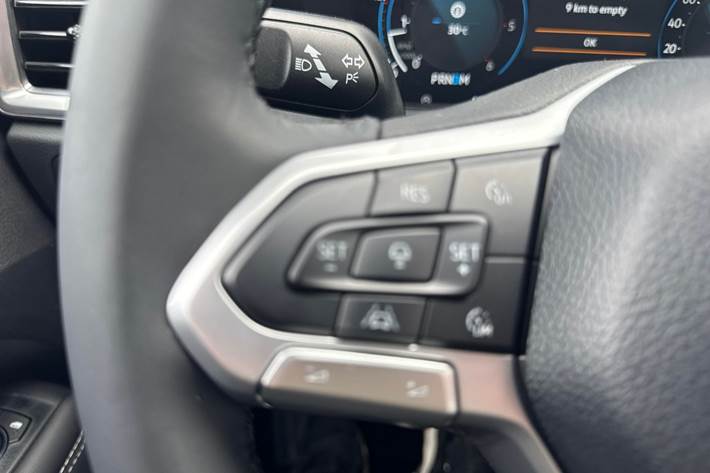 Grå VW Amarok fra 2026