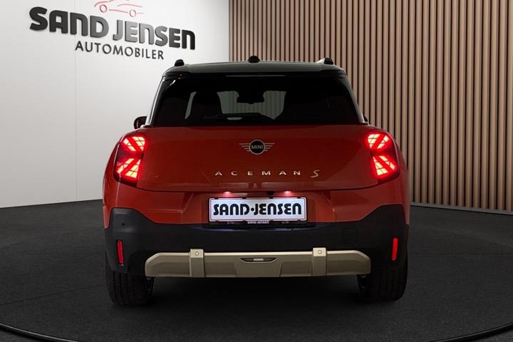 Rød Mini Aceman SE fra 2025