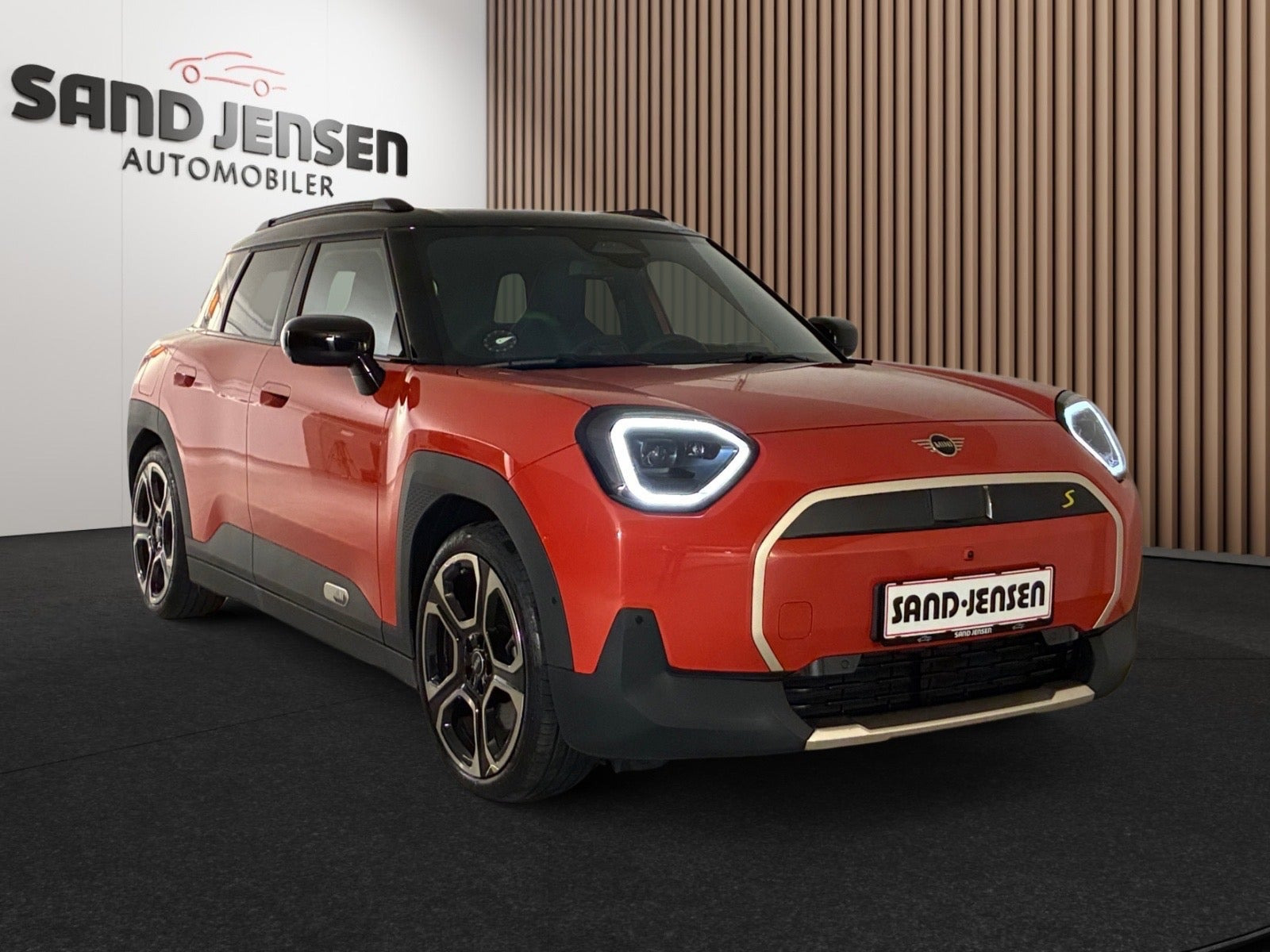 Rød Mini Aceman SE fra 2025