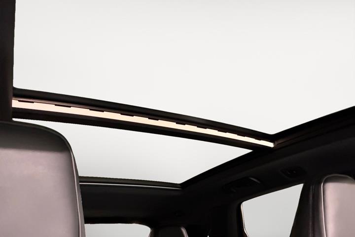 Grå Porsche Cayenne fra 2025