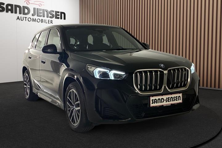 Sort BMW iX1 fra 2024
