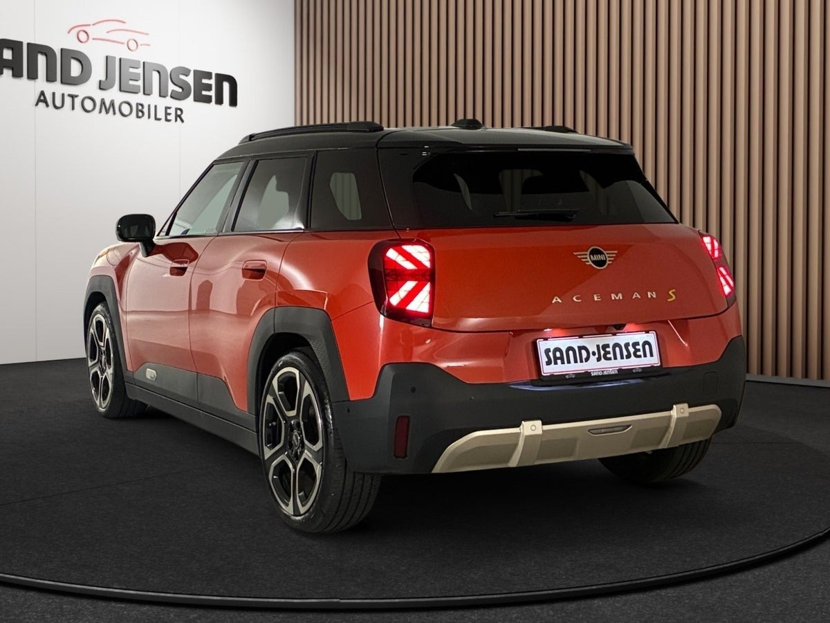 Rød Mini Aceman SE fra 2025