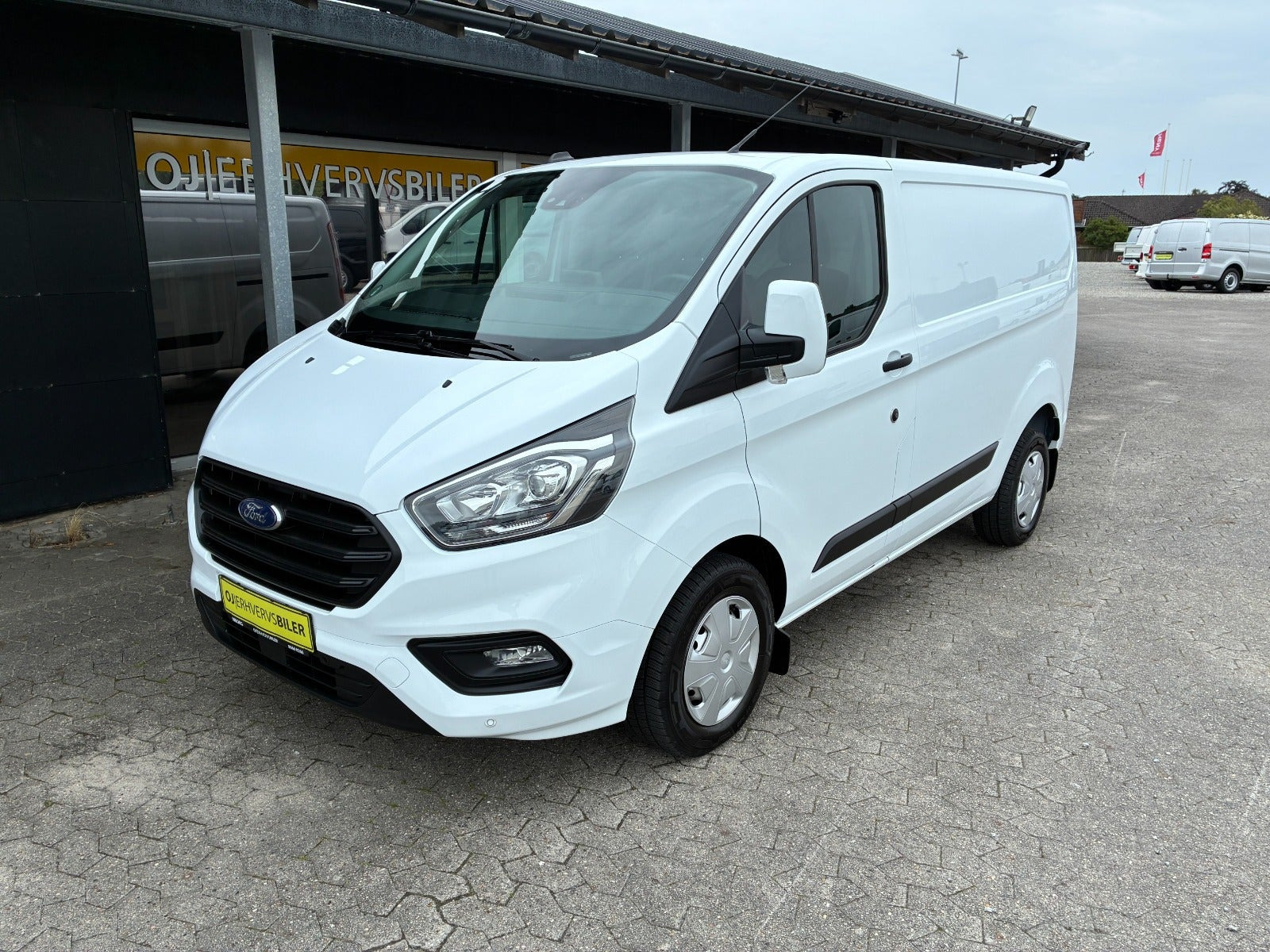 Hvid Ford Transit Custom 300 L1 fra 2023