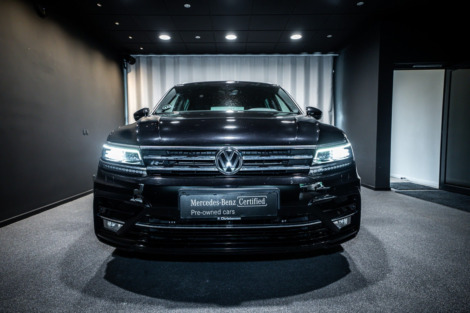 Sort VW Tiguan fra 2019