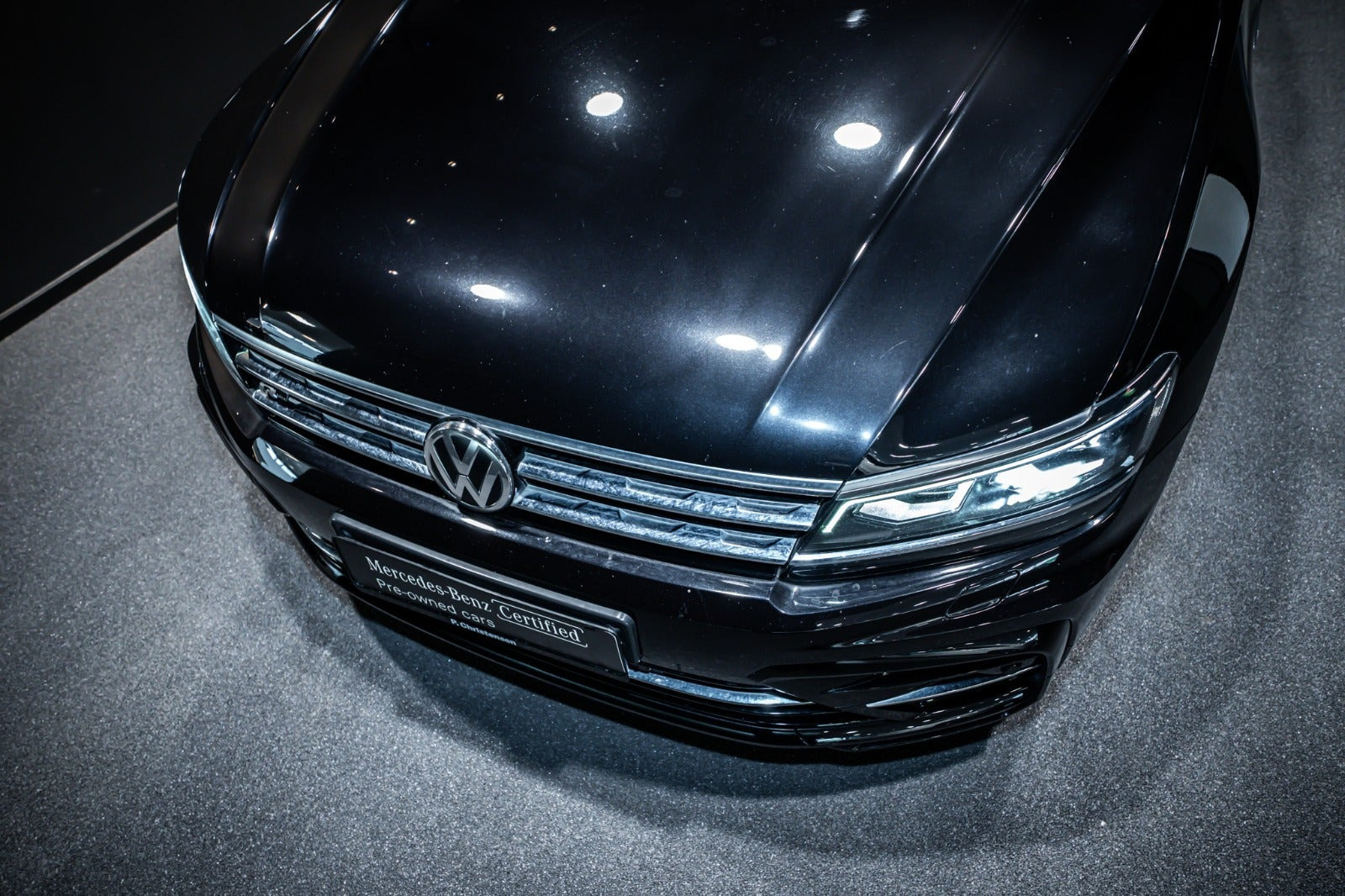 Sort VW Tiguan fra 2019