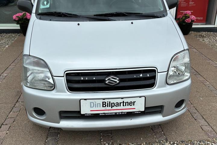 undefined Suzuki Wagon R+ fra 2004 set udefra