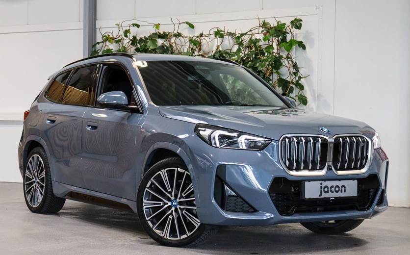BMW iX1 xDrive30 M-Sport