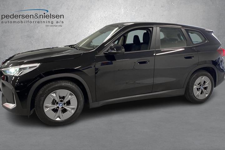 Sort BMW iX1 fra 2024