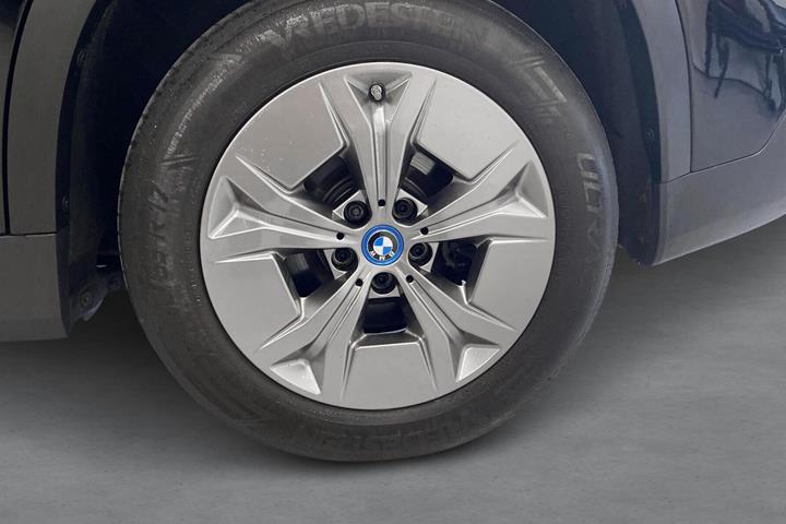 Sort BMW iX1 fra 2024