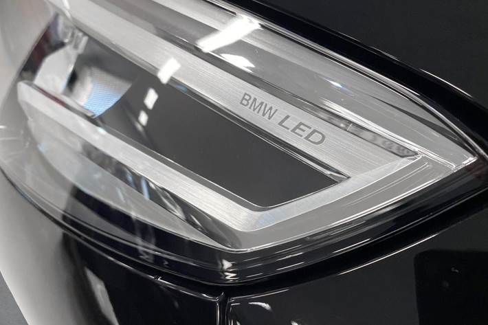 Sort BMW iX1 fra 2024