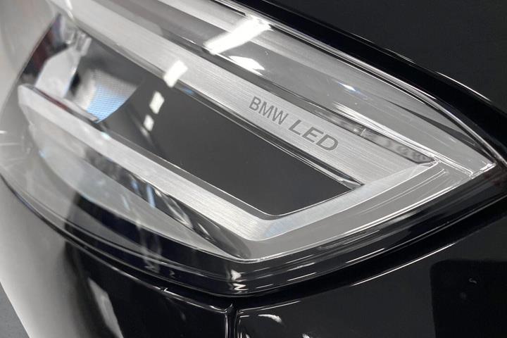 Sort BMW iX1 fra 2024