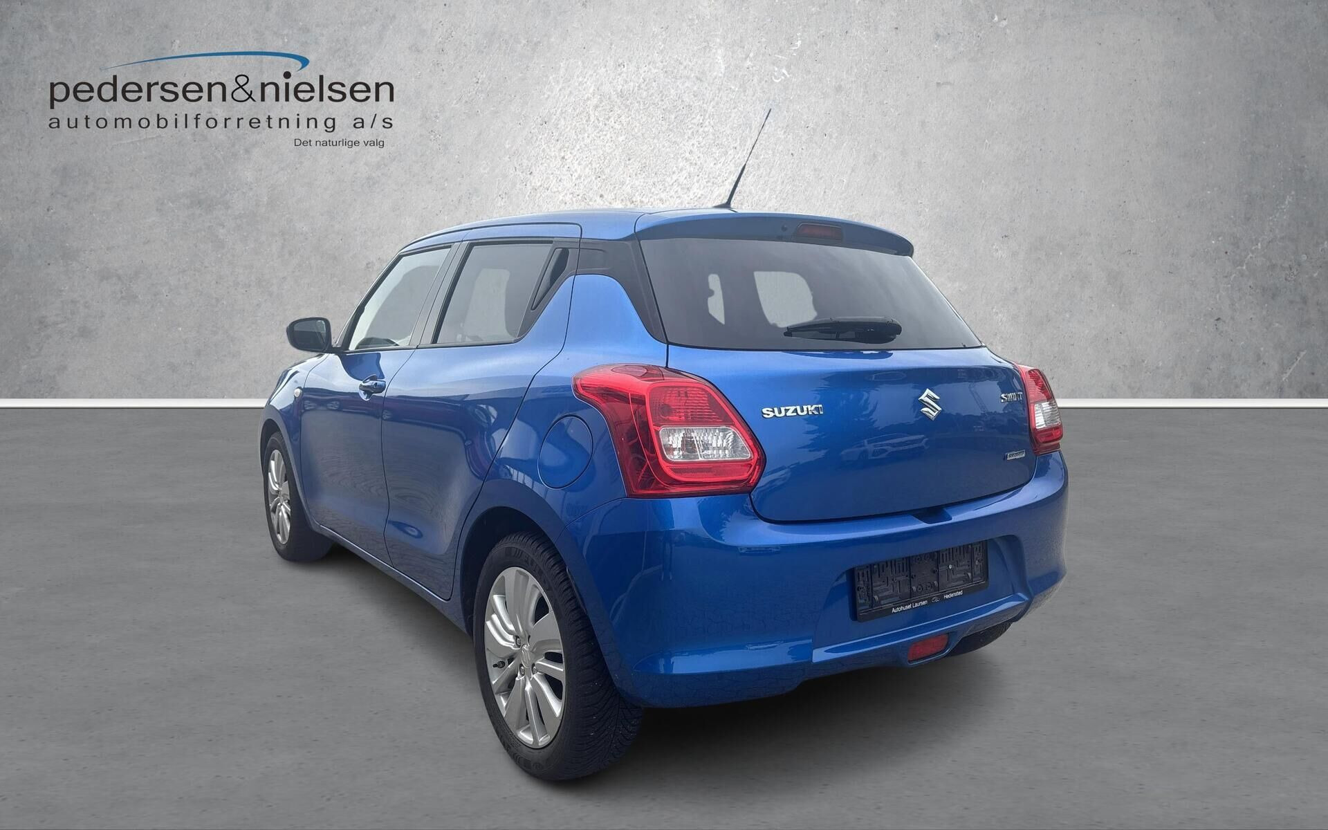 Blå Suzuki Swift fra 2020
