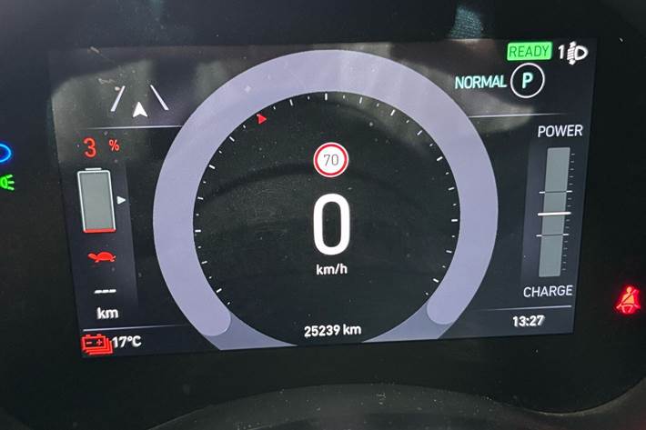 Hvid Fiat 500e fra 2023