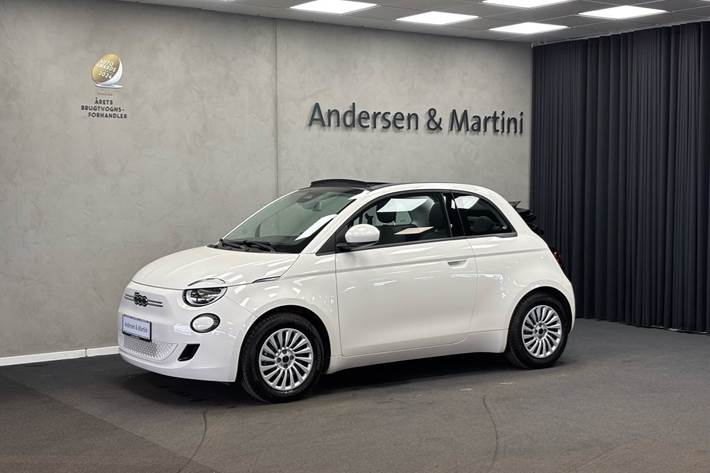 Hvid Fiat 500e fra 2023