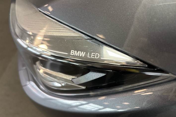 Grå BMW 440i fra 2020