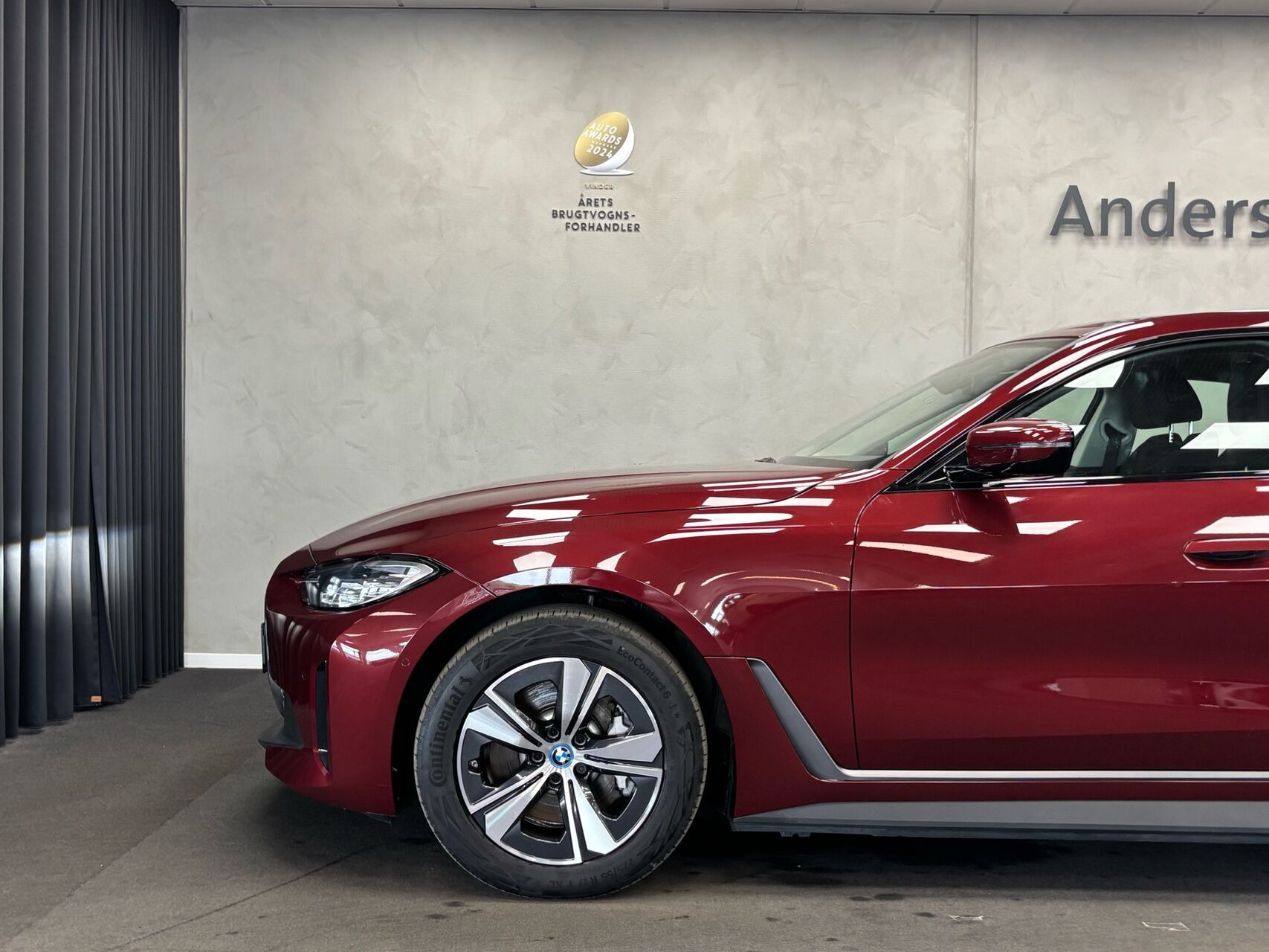 Rød BMW i4 fra 2023