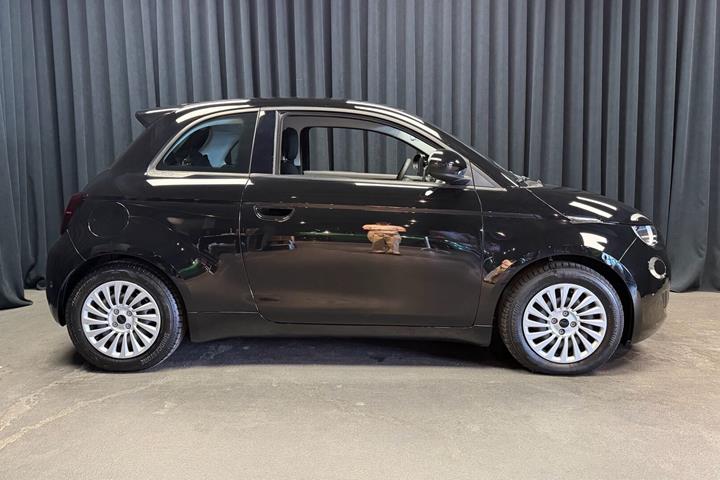Sort Fiat 500e fra 2023