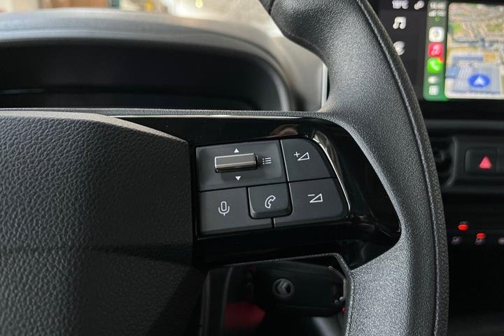 Grå Citroën ë-Berlingo fra 2025
