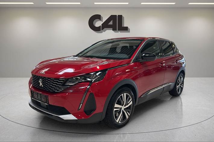Rød Peugeot 3008 fra 2022