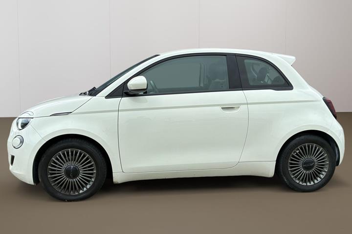 Hvid Fiat 500e fra 2022