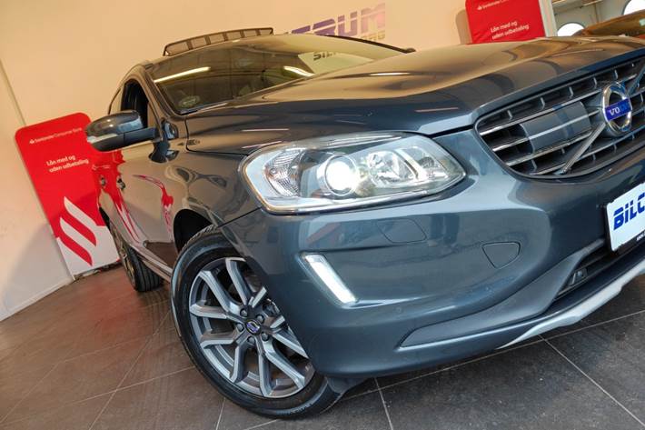 Sort Volvo XC60 fra 2016