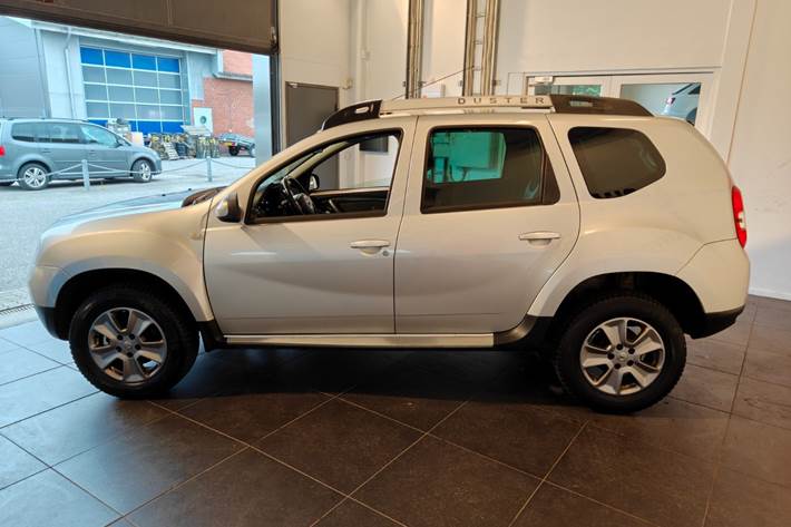Sølv Dacia Duster fra 2016