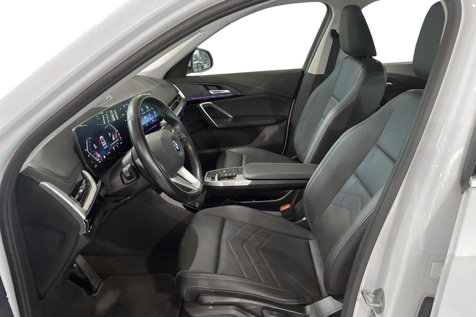 Hvid BMW iX1 fra 2023