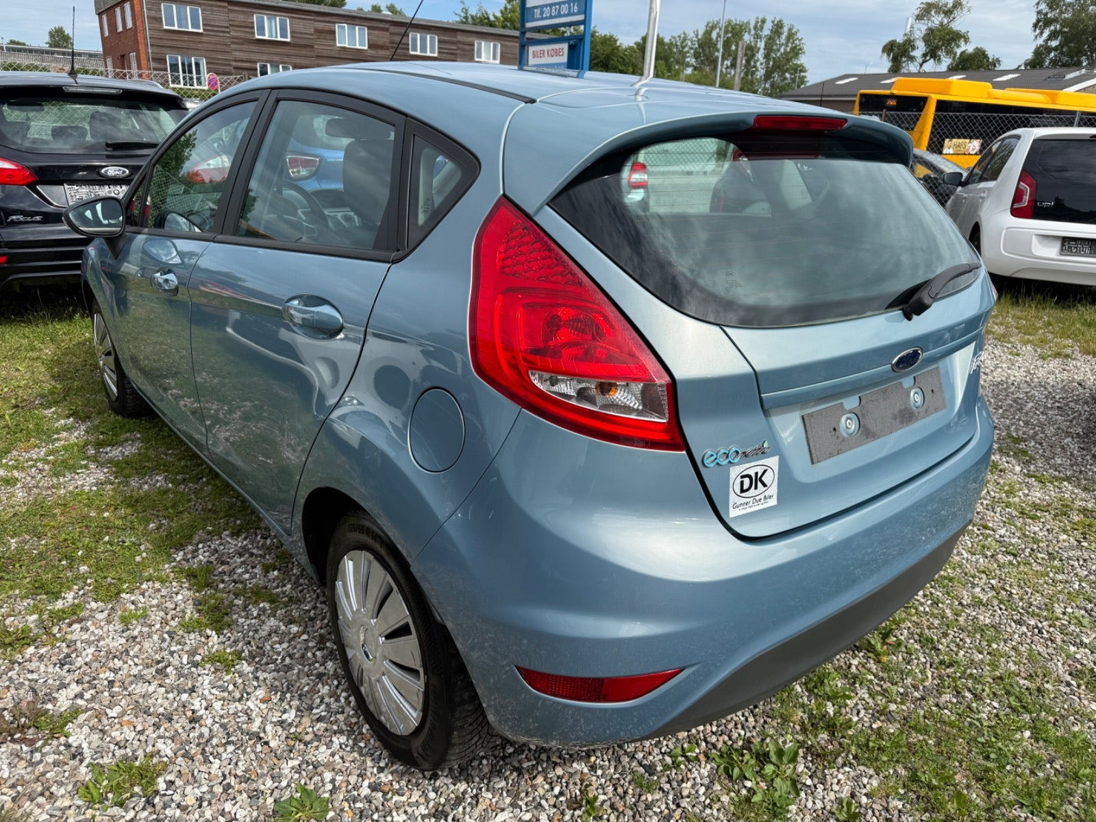 Blå Ford Fiesta fra 2009