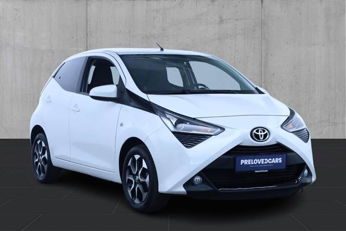 Hvid Toyota Aygo fra 2020