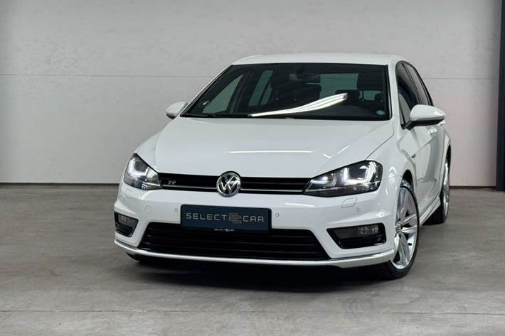 Hvid VW Golf VII fra 2014