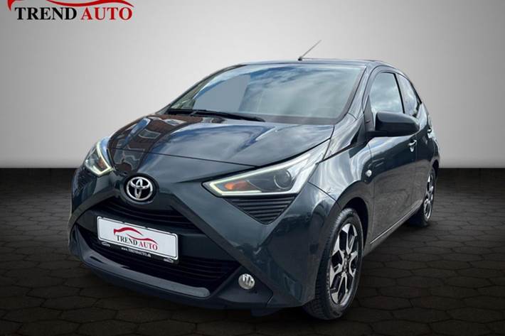 Grå Toyota Aygo fra 2020