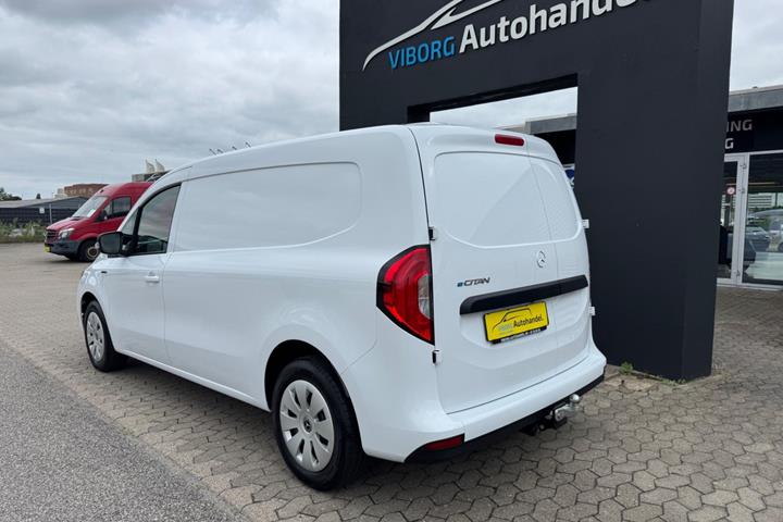 Hvid Mercedes eCitan fra 2023