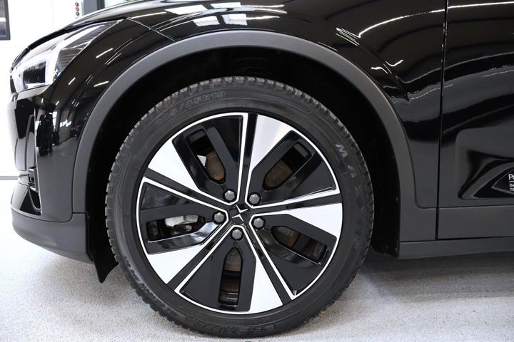 Sort Polestar 2 fra 2023