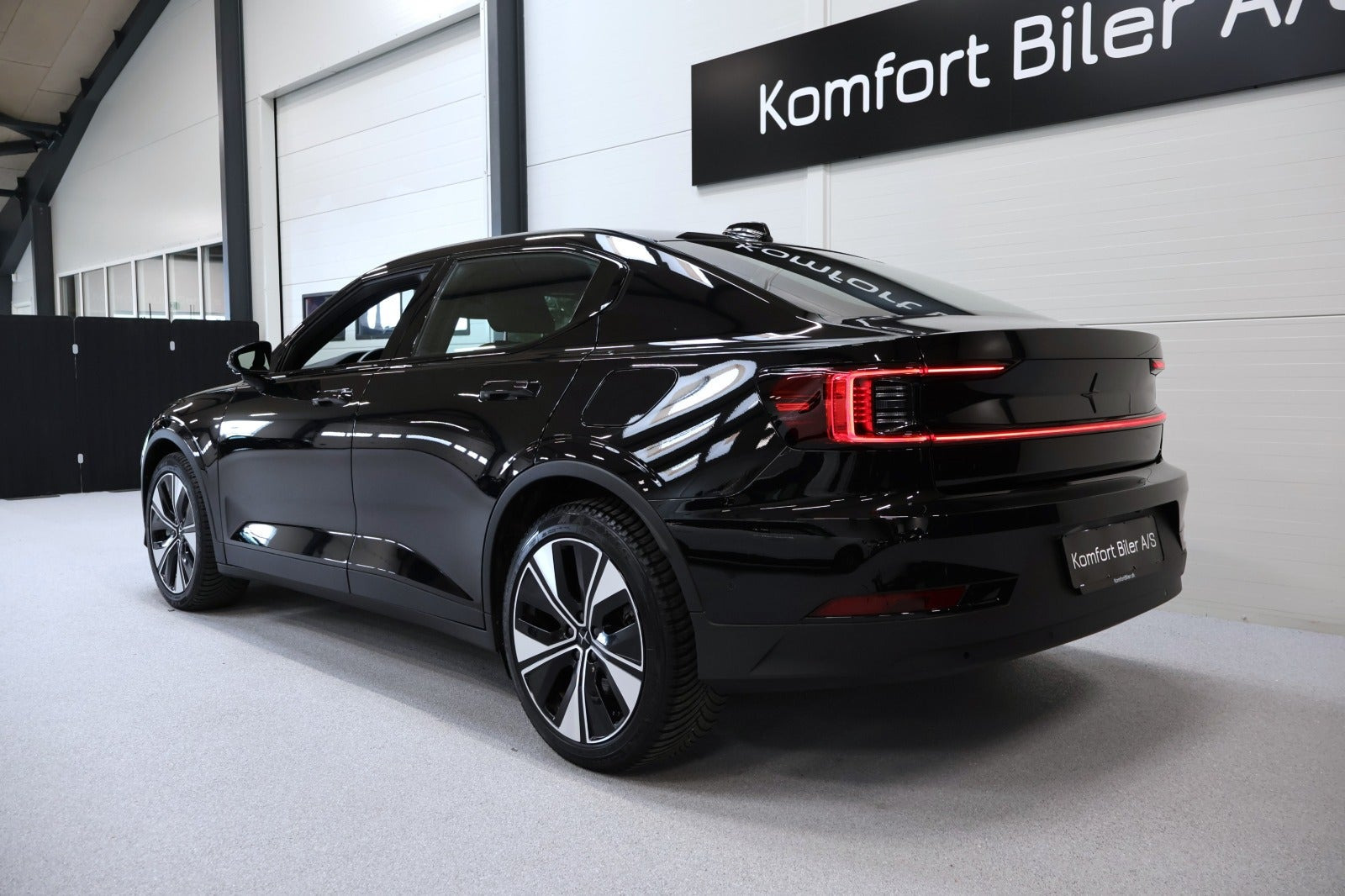 Sort Polestar 2 fra 2023