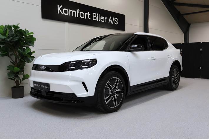 Hvid Ford Capri fra 2025