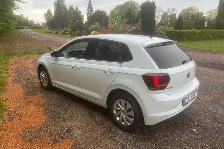 Hvid VW Polo fra 2020