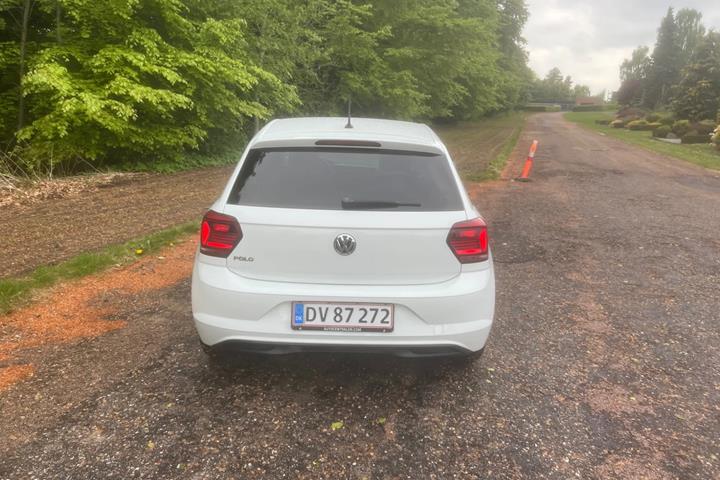 Hvid VW Polo fra 2020