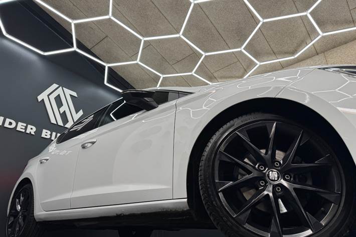 Hvid Seat Leon fra 2020