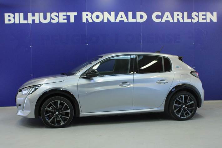 Sølv Peugeot e-208 fra 2023