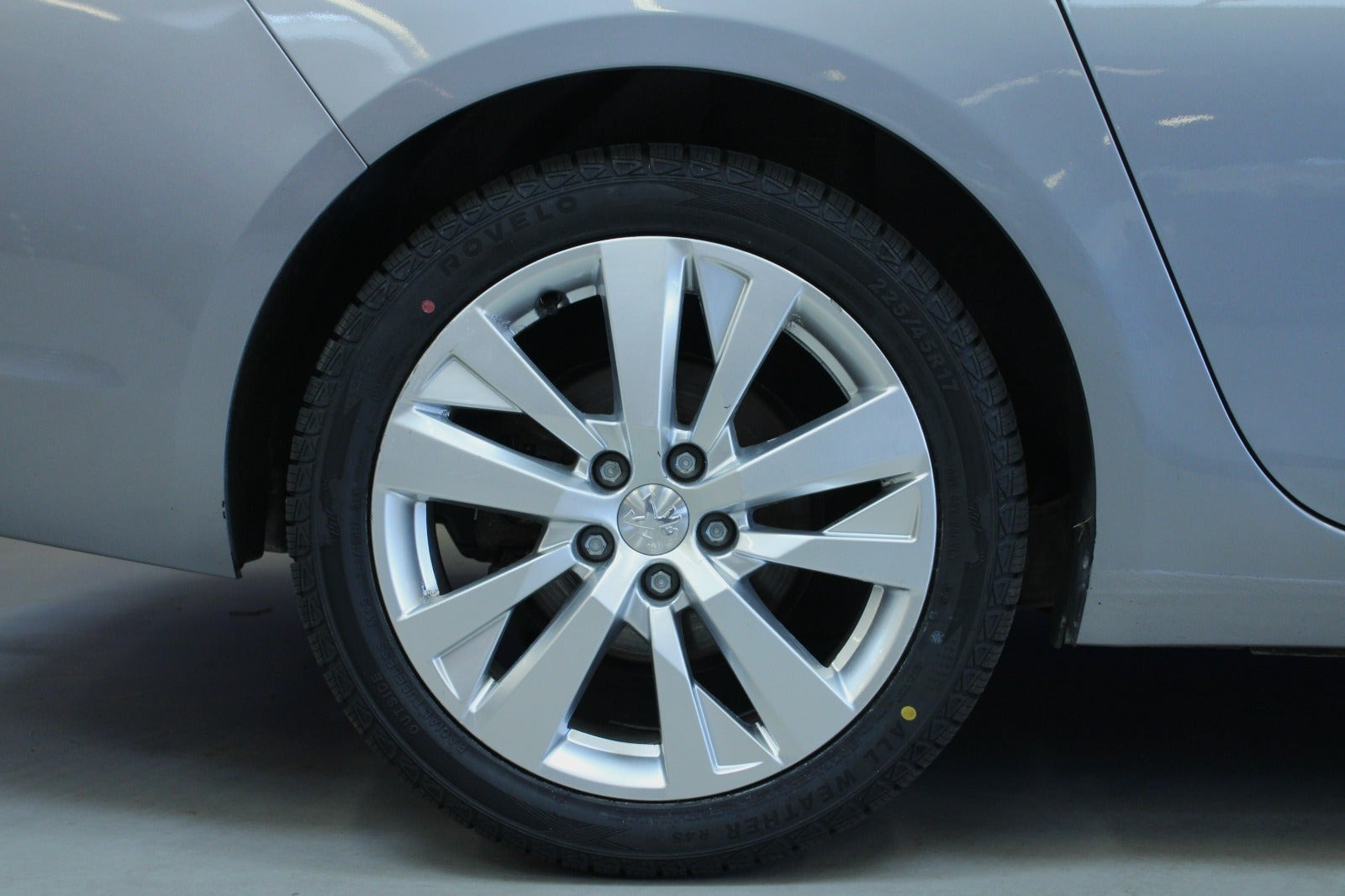 Sølv Peugeot 308 fra 2019
