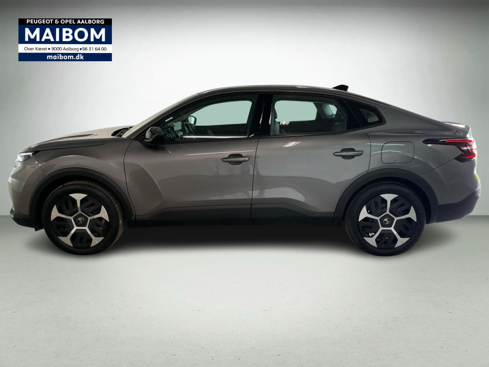 Grå Citroën ë-C4 X fra 2025