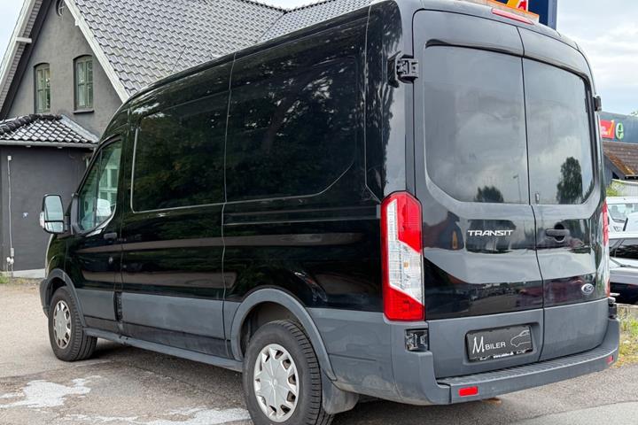 Sort Ford Transit 350 L2 Van fra 2016