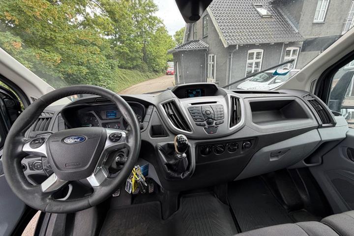 Sort Ford Transit 350 L2 Van fra 2016