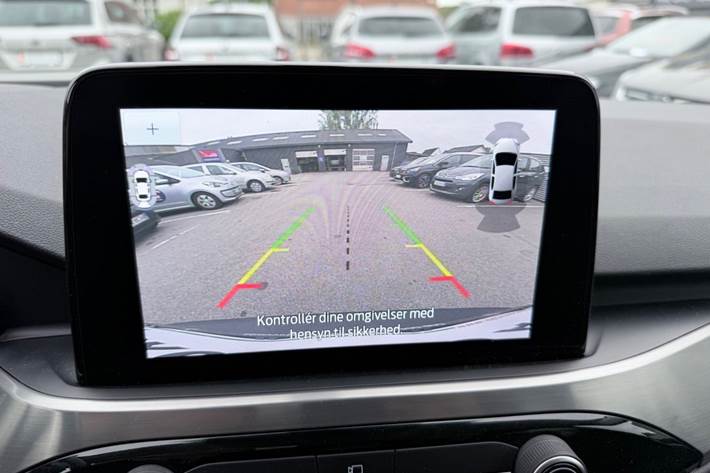 Blå Ford Kuga fra 2020