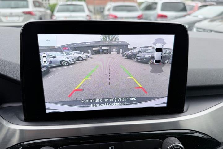 Blå Ford Kuga fra 2020