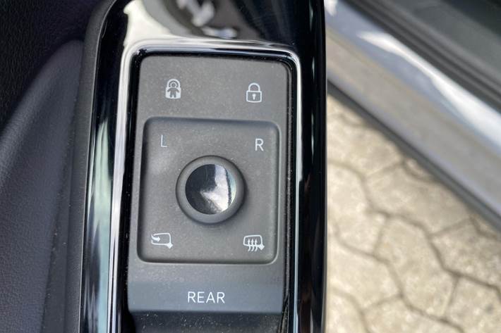 Grå VW ID.4 fra 2022
