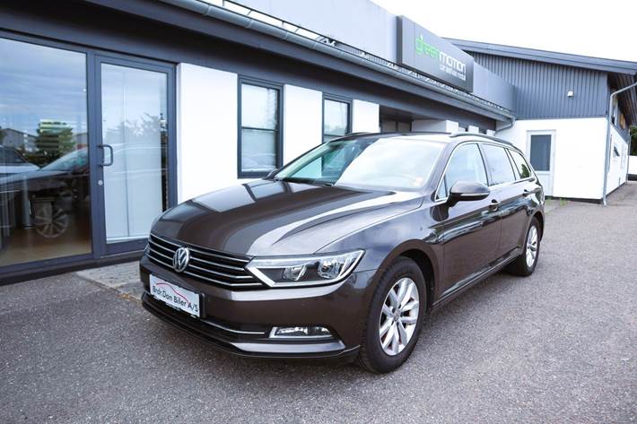 Brun VW Passat fra 2018