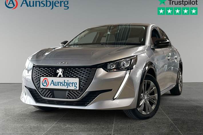Sølv Peugeot e-208 fra 2023